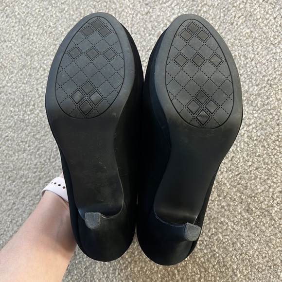 Y•Not? Heels - Picture 5 of 7